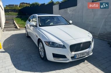 Jaguar XF  2017