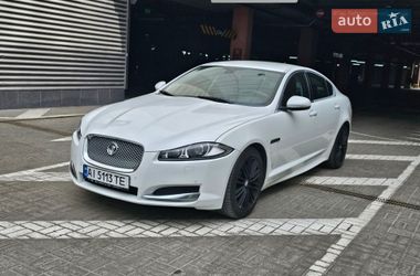 Jaguar XF  2012