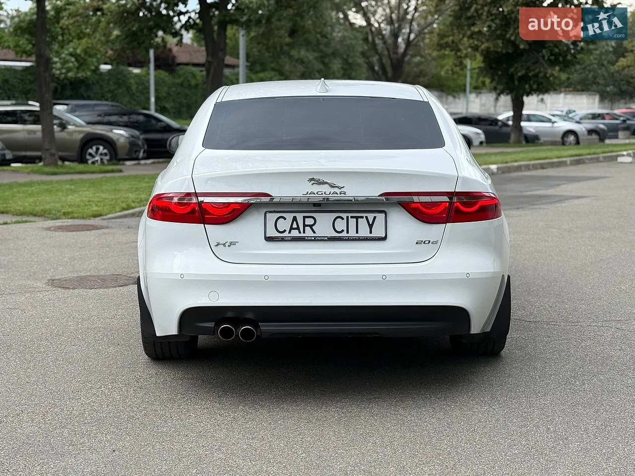 2016 Jaguar XF - мініатюра 4
