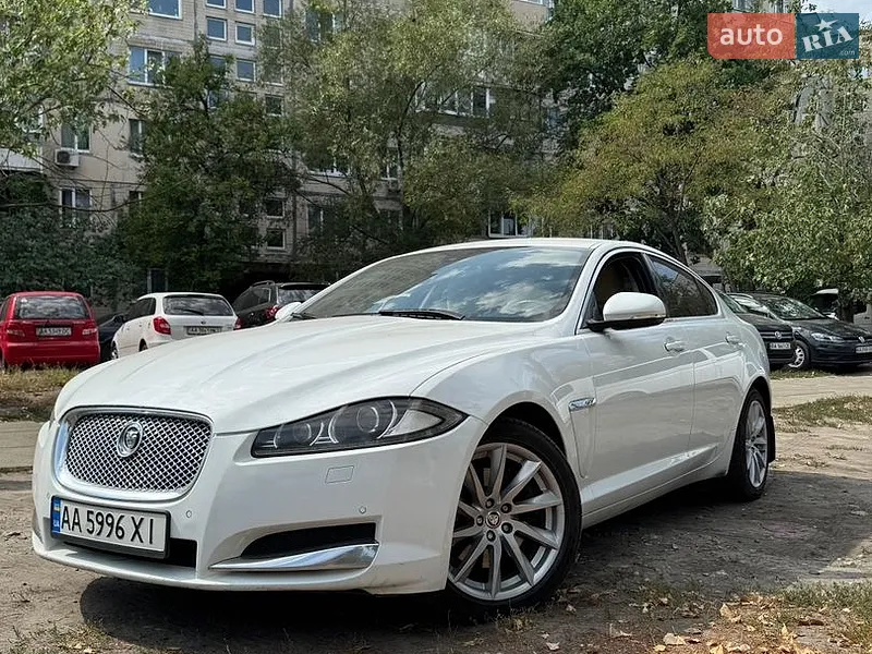 Jaguar XF 2013