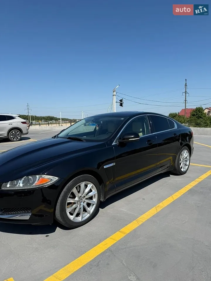 2013 Jaguar XF - мініатюра 3
