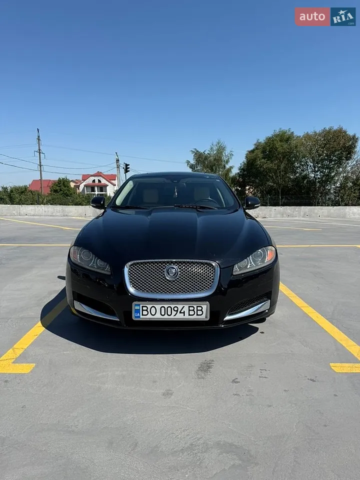 2013 Jaguar XF - мініатюра 2