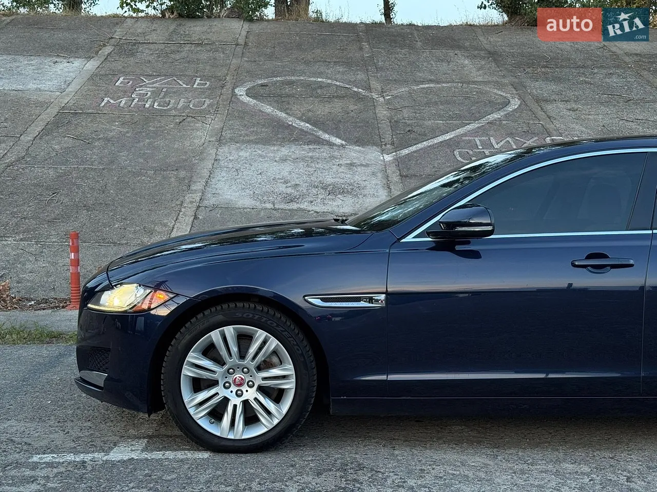 2016 Jaguar XF - мініатюра 4