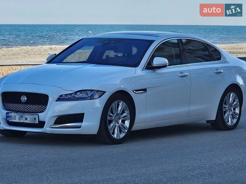 Jaguar XF