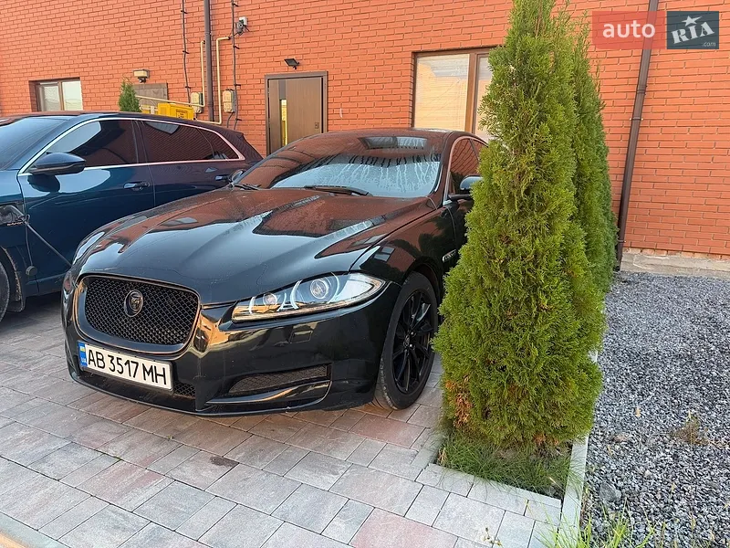 Jaguar XF 2012