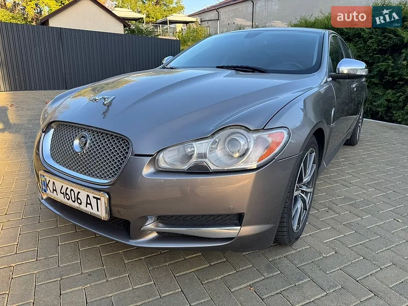 Jaguar XF 2010