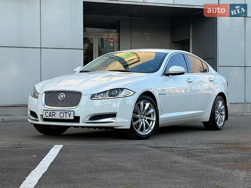 Jaguar XF 2013