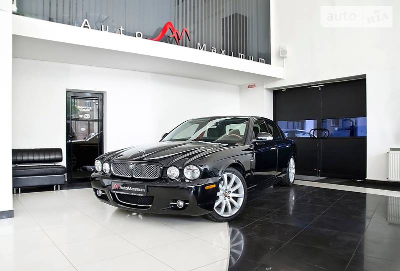 Jaguar XJ 2008 года