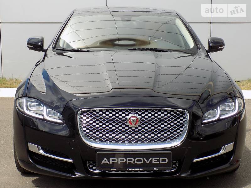 Jaguar XJ 2015 года