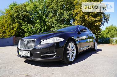 Jaguar XJ PORTFOLIO 2013