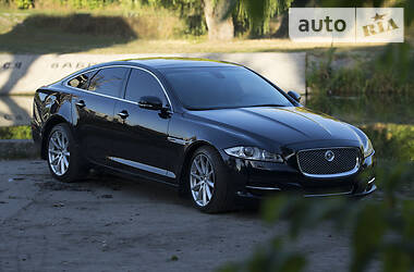 Jaguar XJ  2011