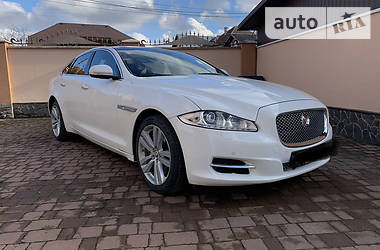 Jaguar XJ  2013