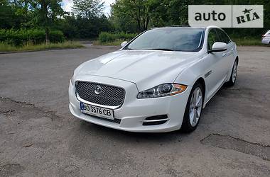 Jaguar XJ  2012