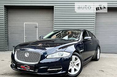 Jaguar XJ  2011