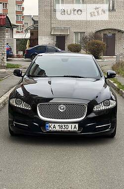 Jaguar XJ  2011