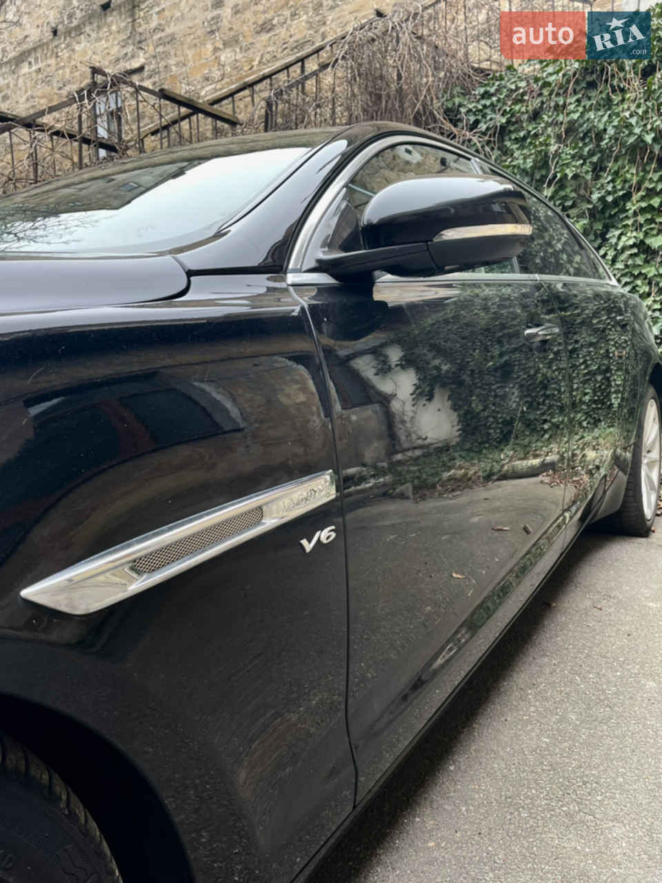 2013 Jaguar XJ - мініатюра 2