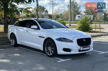 Jaguar XJ  2013