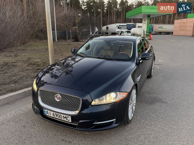Jaguar XJ