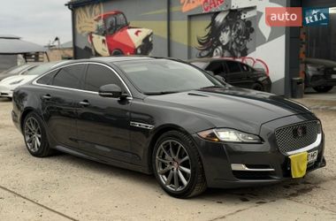 Jaguar XJ  2016