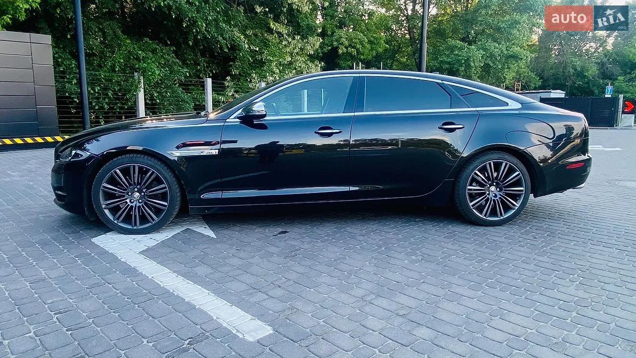 2012 Jaguar XJ - мініатюра 3