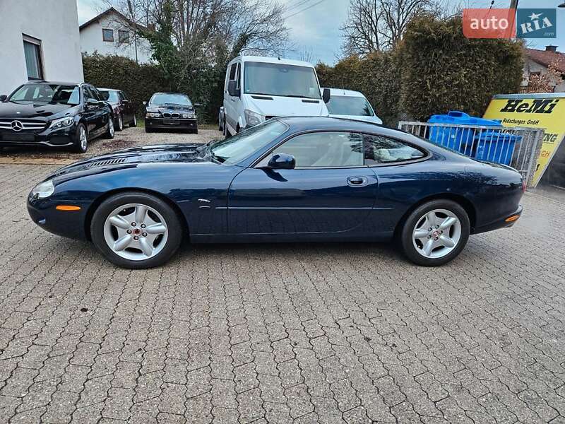 Купе Jaguar XK
