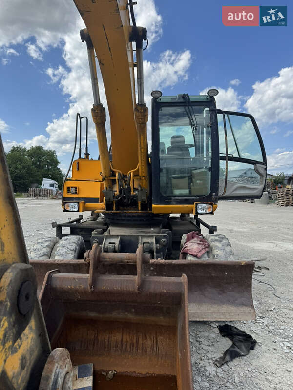 Экскаватор погрузчик JCB 175