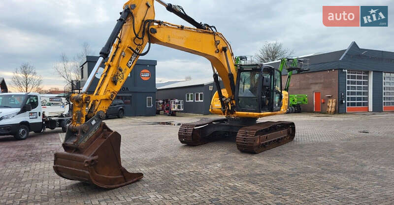 JCB 220
