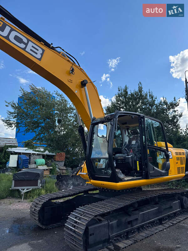 Екскаватор навантажувач JCB 220