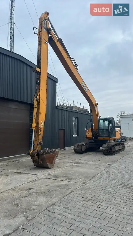 JCB 220 2009