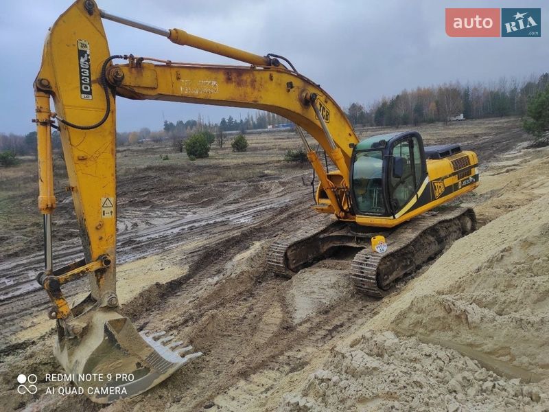 JCB 330