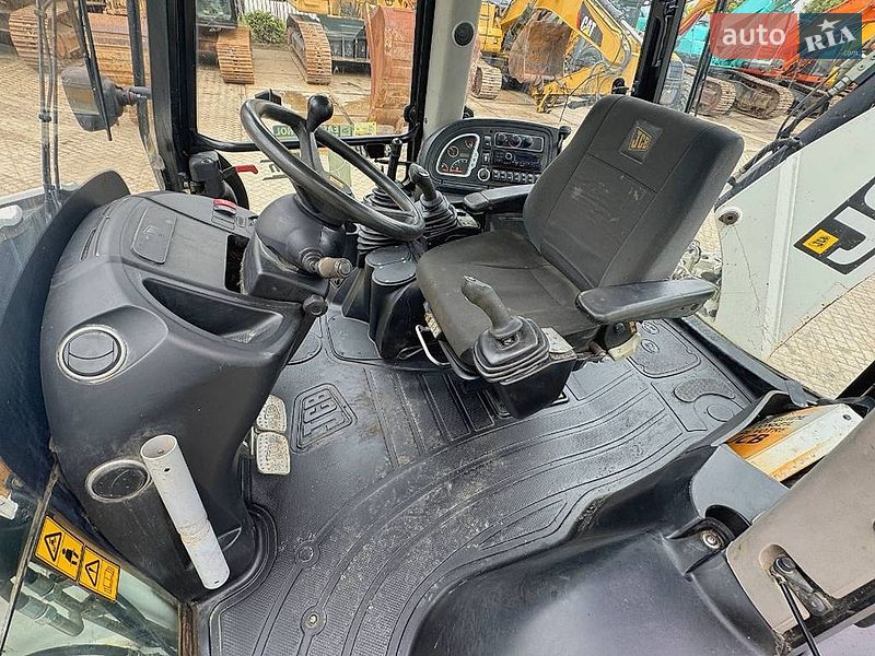 Екскаватор навантажувач JCB 3CX 2013 в Дубні фото 8 Екскаватор навантажувач JCB 3CX 2013 в Дубні