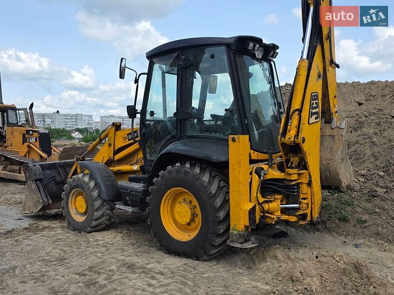 Экскаватор погрузчик JCB 3CX 2004 в Белой Церкви