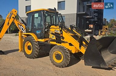 Екскаватор навантажувач JCB 3DX 2025 в Івано-Франківську