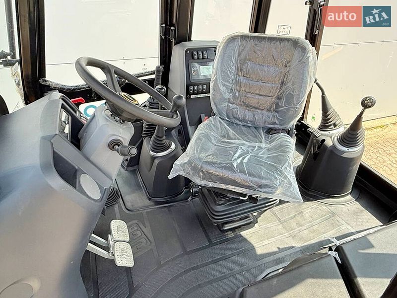 Экскаватор погрузчик JCB 3DX 2026 в Киеве