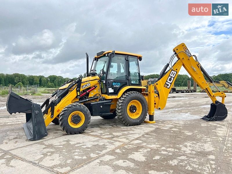 JCB 3DX
