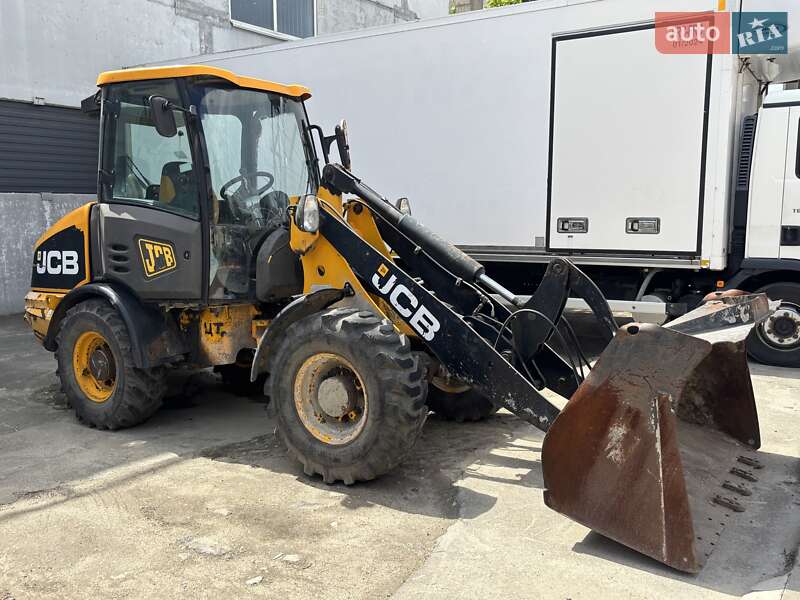 JCB 406