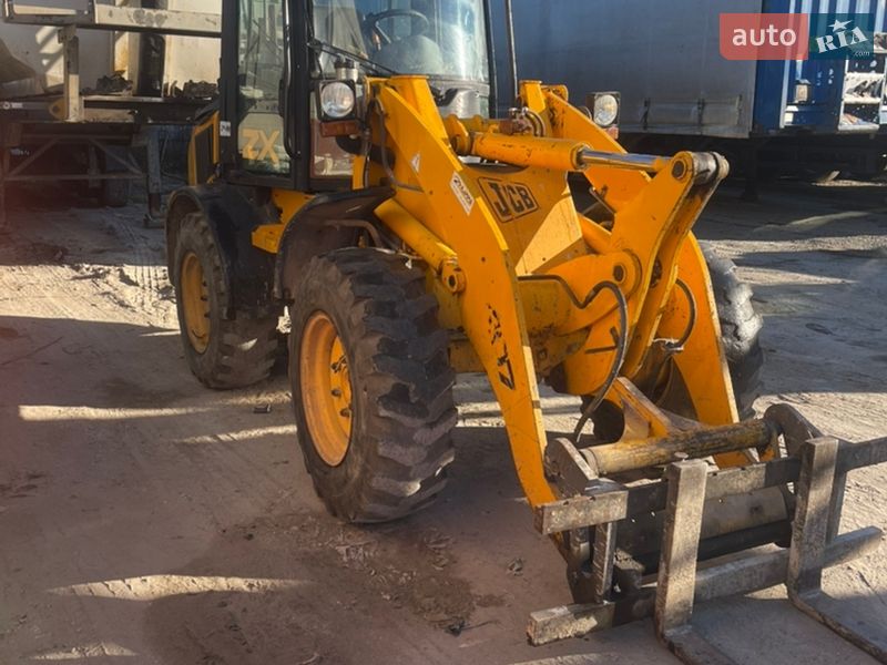 Фронтальні навантажувачі JCB 406