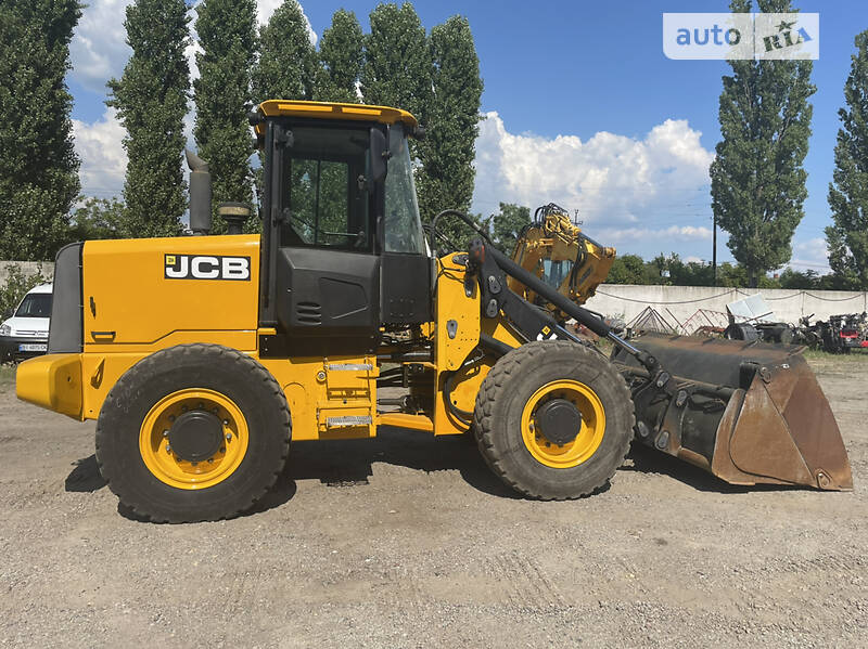 Фронтальні навантажувачі JCB 416