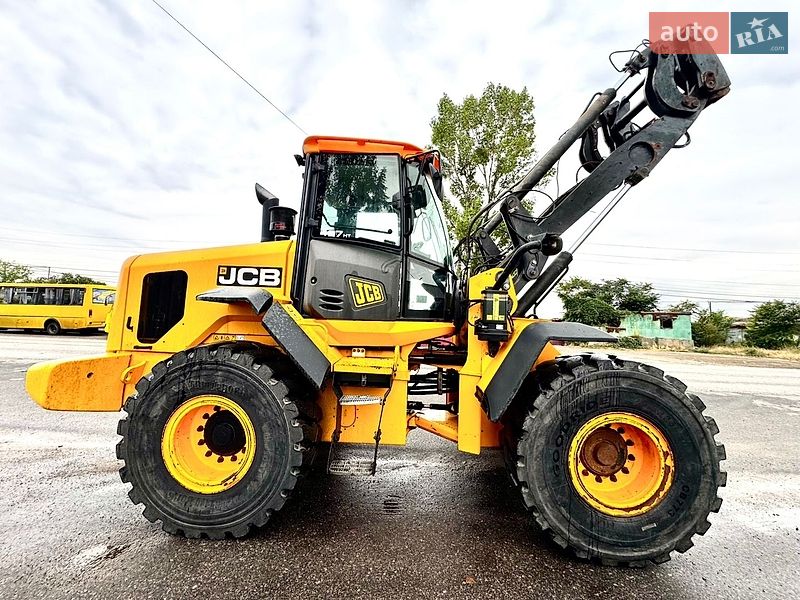 JCB 427 НТ