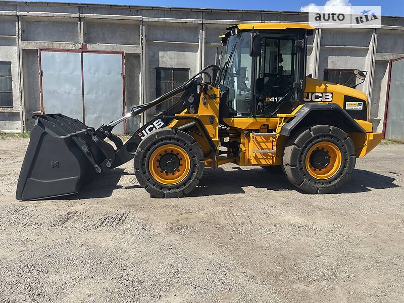 Фронтальні навантажувачі JCB 427