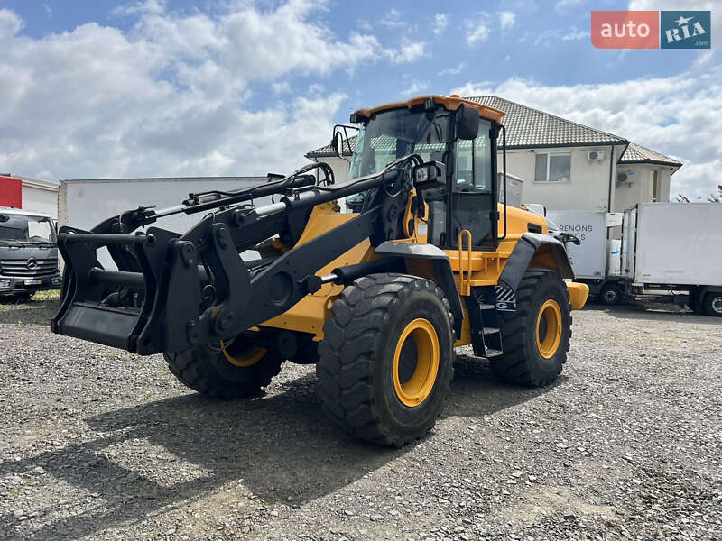 JCB 436