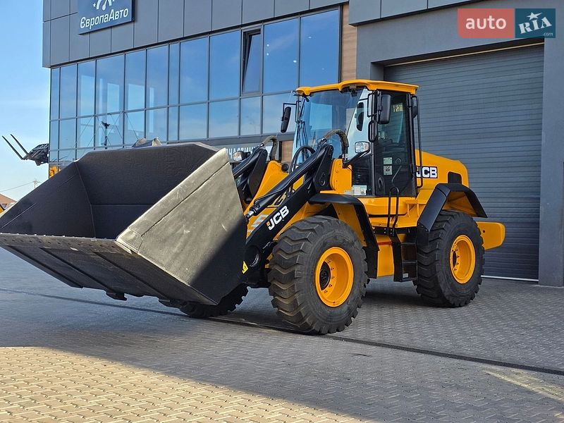 Фронтальні навантажувачі JCB 437 2015 в Рівному