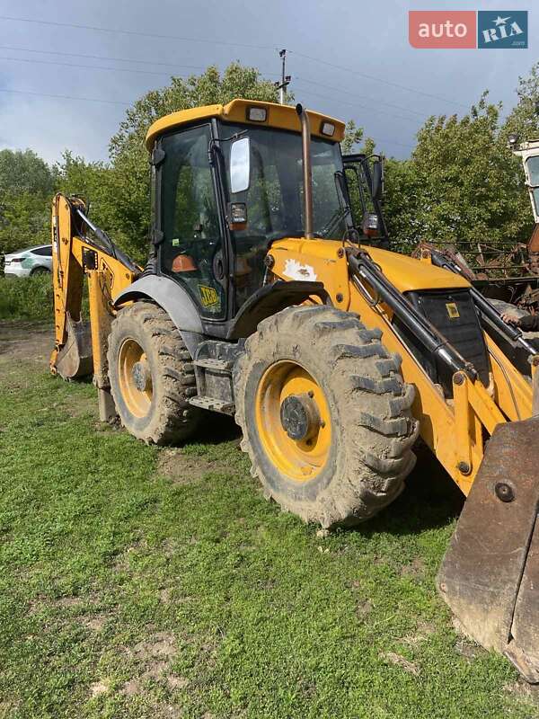 JCB 4CX
