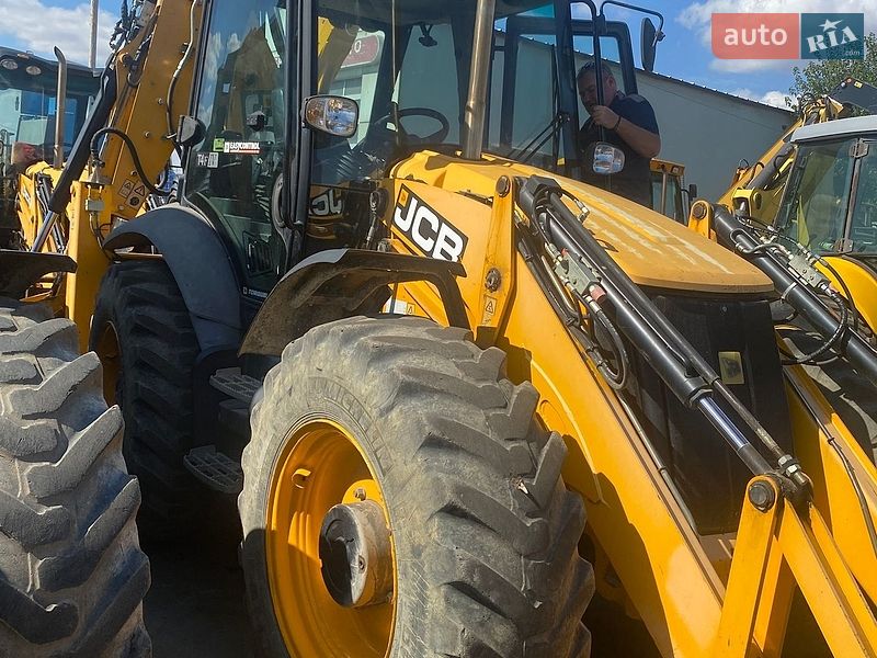 Экскаватор погрузчик JCB 4CX 2016 в Ужгороде