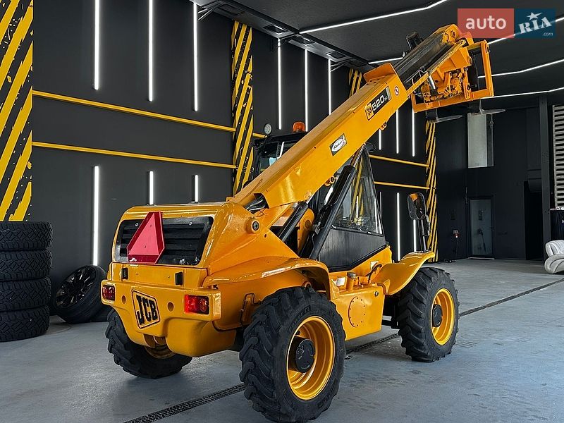 Телескопический погрузчик JCB 520 2009 в Хусте