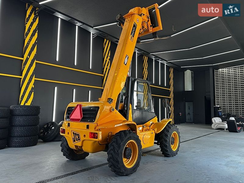 Телескопический погрузчик JCB 520 2009 в Хусте