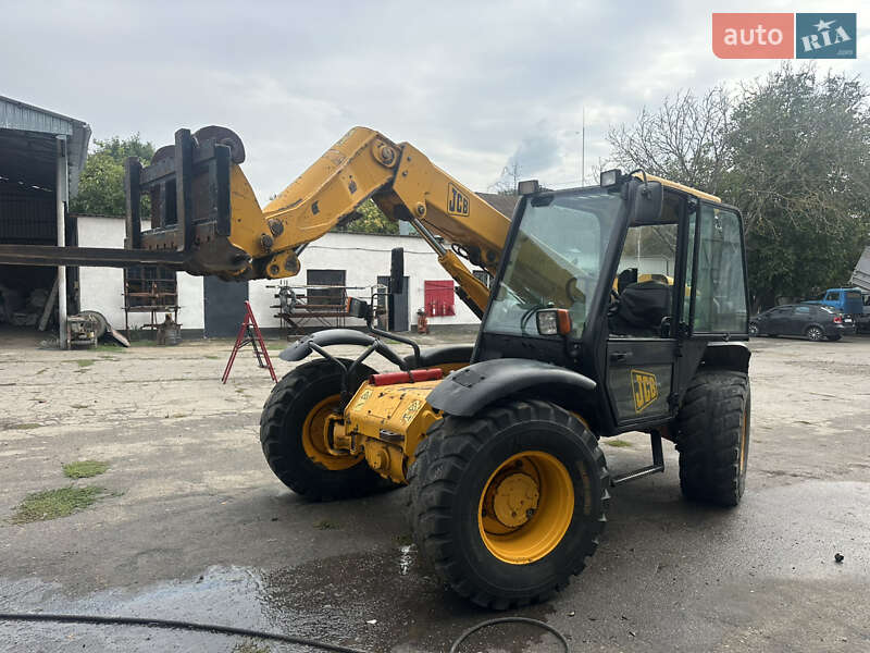 JCB 526