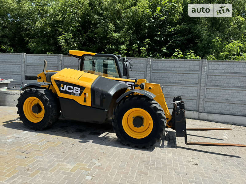 JCB 527-58