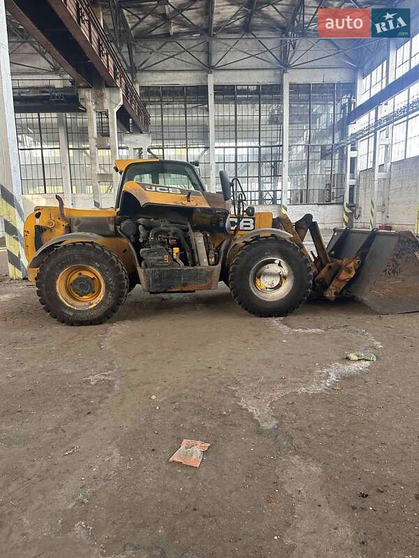 Екскаватор навантажувач JCB 531-70