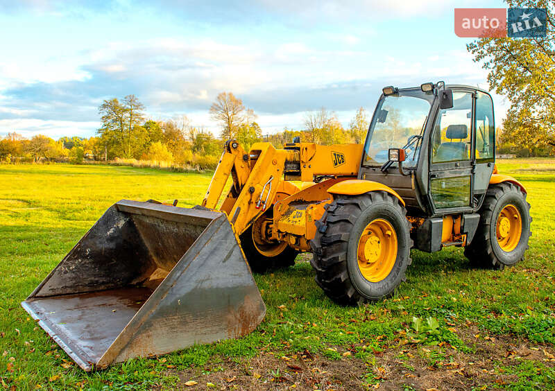 Фронтальні навантажувачі JCB 531-70